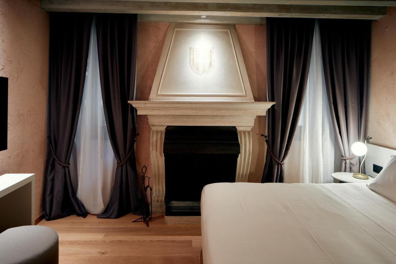Ca' Dei Proverbi Suites - Wenice Deep Culture Venecia Exterior foto