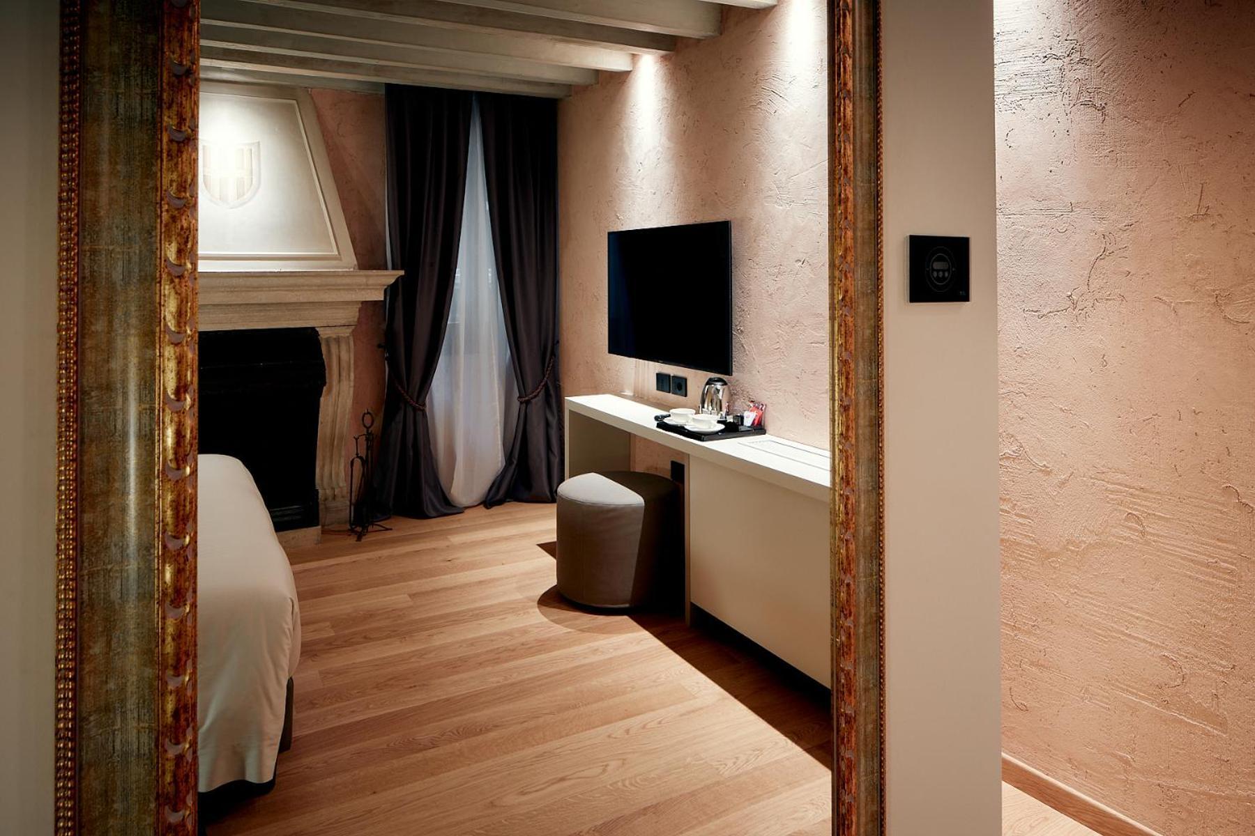 Ca' Dei Proverbi Suites - Wenice Deep Culture Venecia Exterior foto